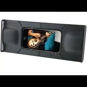 iPhone/iPod Touch Black Magnetic Travel Speaker